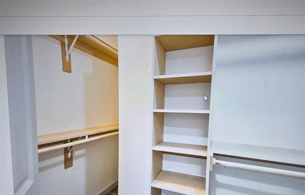 Crestwood Village 02 - Residential