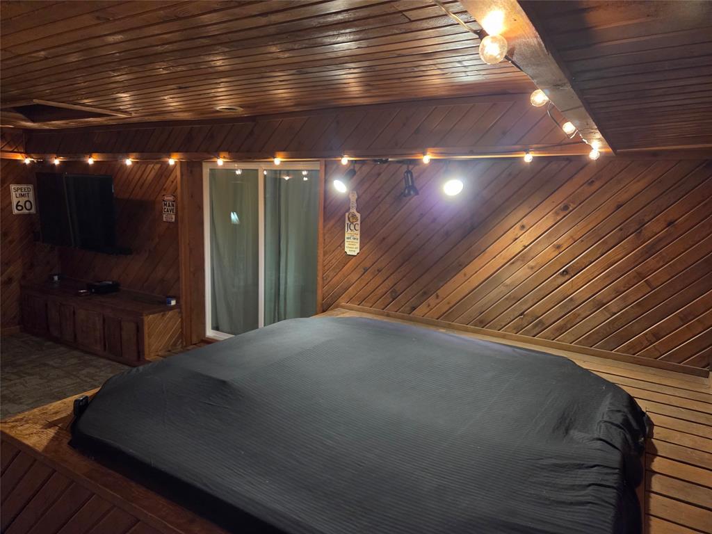 Crestwood Village 02 - Residential