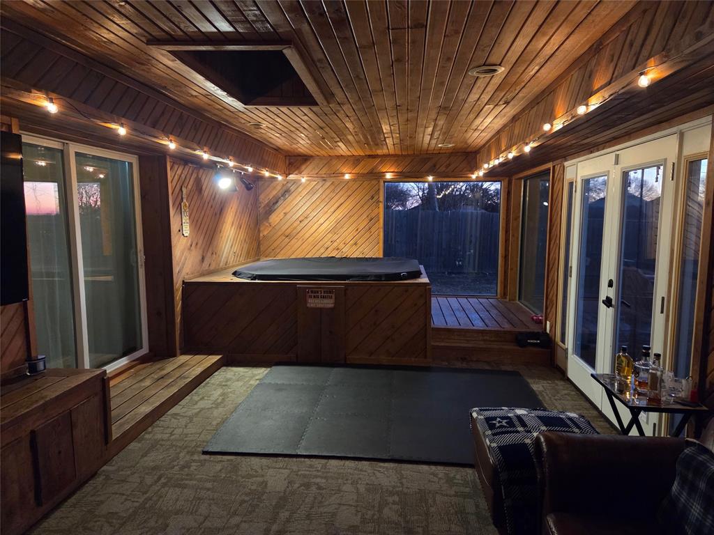 Crestwood Village 02 - Residential