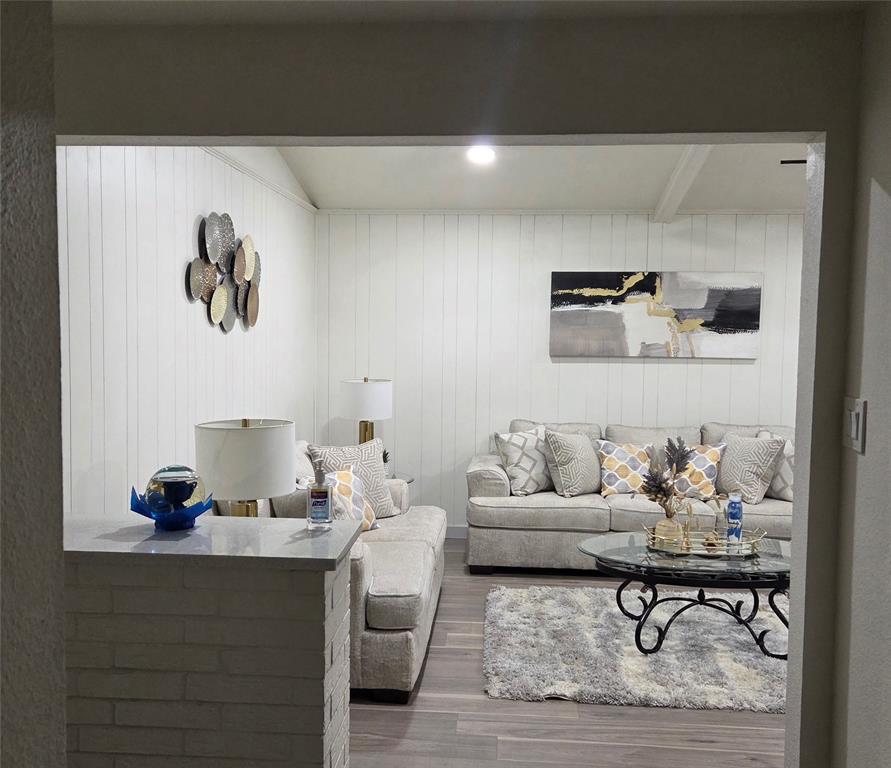 Crestwood Village 02 - Residential