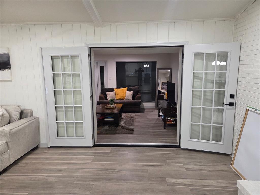 Crestwood Village 02 - Residential