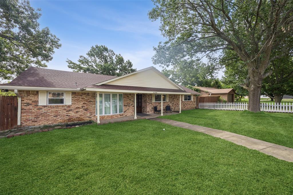 1120 Reed Circle