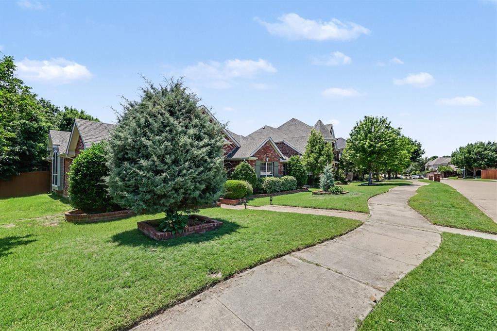 9895 Carriage Hill Lane