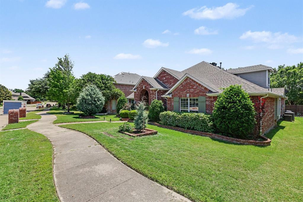 9895 Carriage Hill Lane