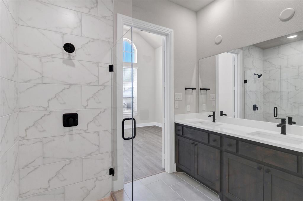 Fort Worth, Texas 76008, United States, 3 Bedrooms Bedrooms, ,3 BathroomsBathrooms,Residential,Active,92650