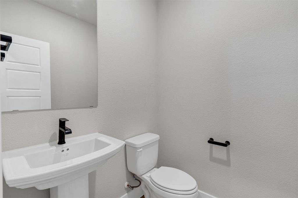 Fort Worth, Texas 76008, United States, 3 Bedrooms Bedrooms, ,3 BathroomsBathrooms,Residential,Active,92650