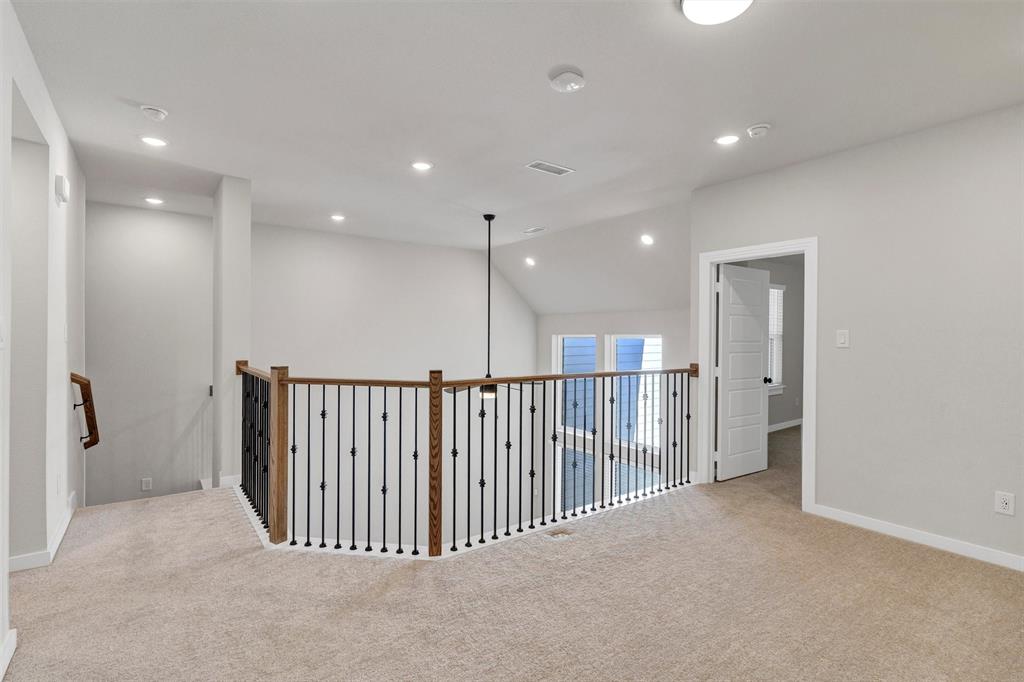 Fort Worth, Texas 76008, United States, 3 Bedrooms Bedrooms, ,3 BathroomsBathrooms,Residential,Active,92650