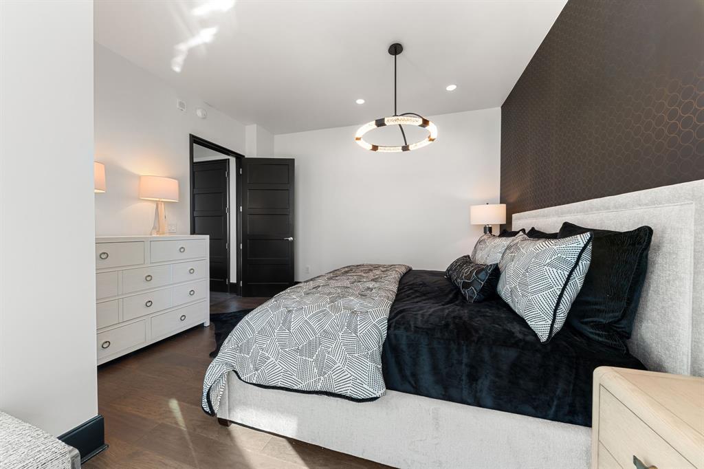 1301 Throckmorton Residences - Residential