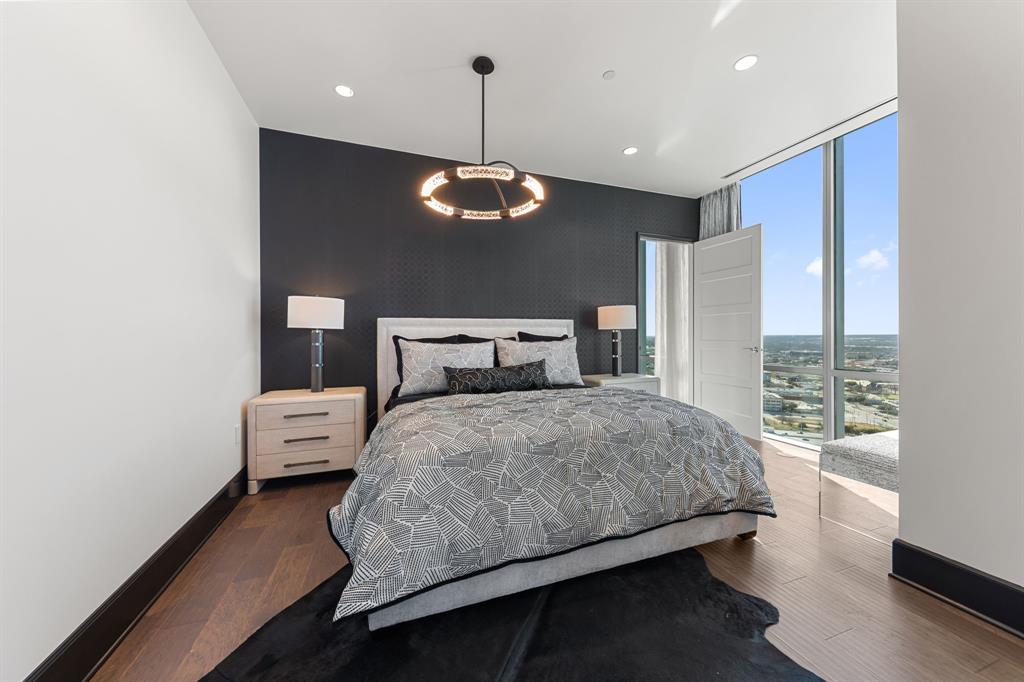 1301 Throckmorton Residences - Residential