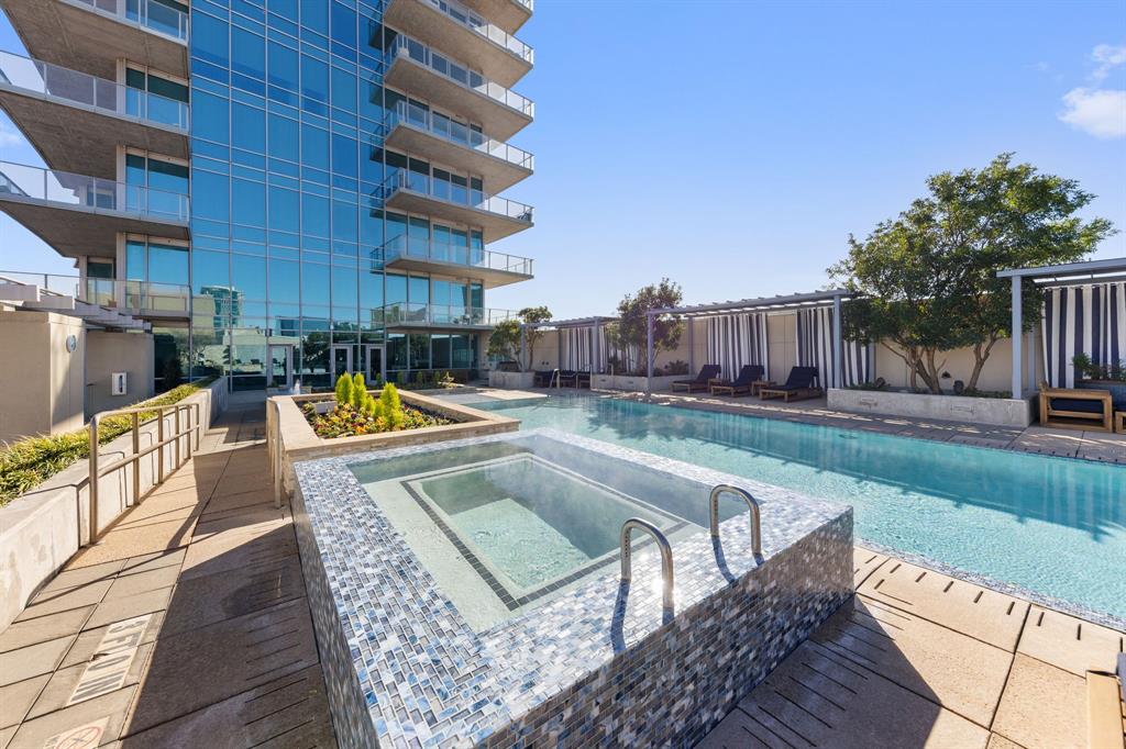 1301 Throckmorton Residences - Residential