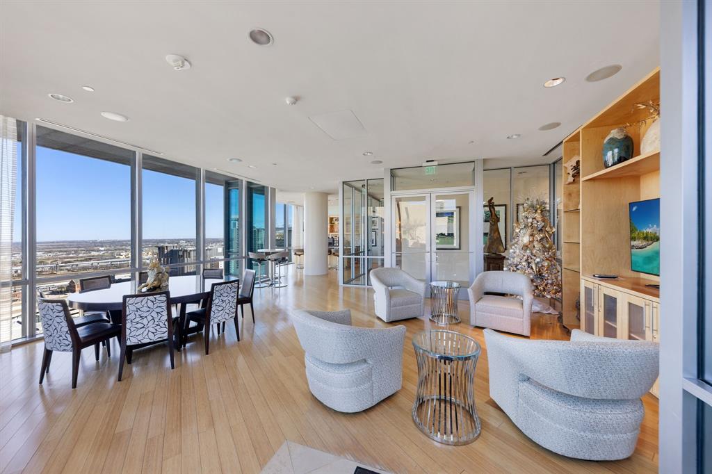 1301 Throckmorton Residences - Residential