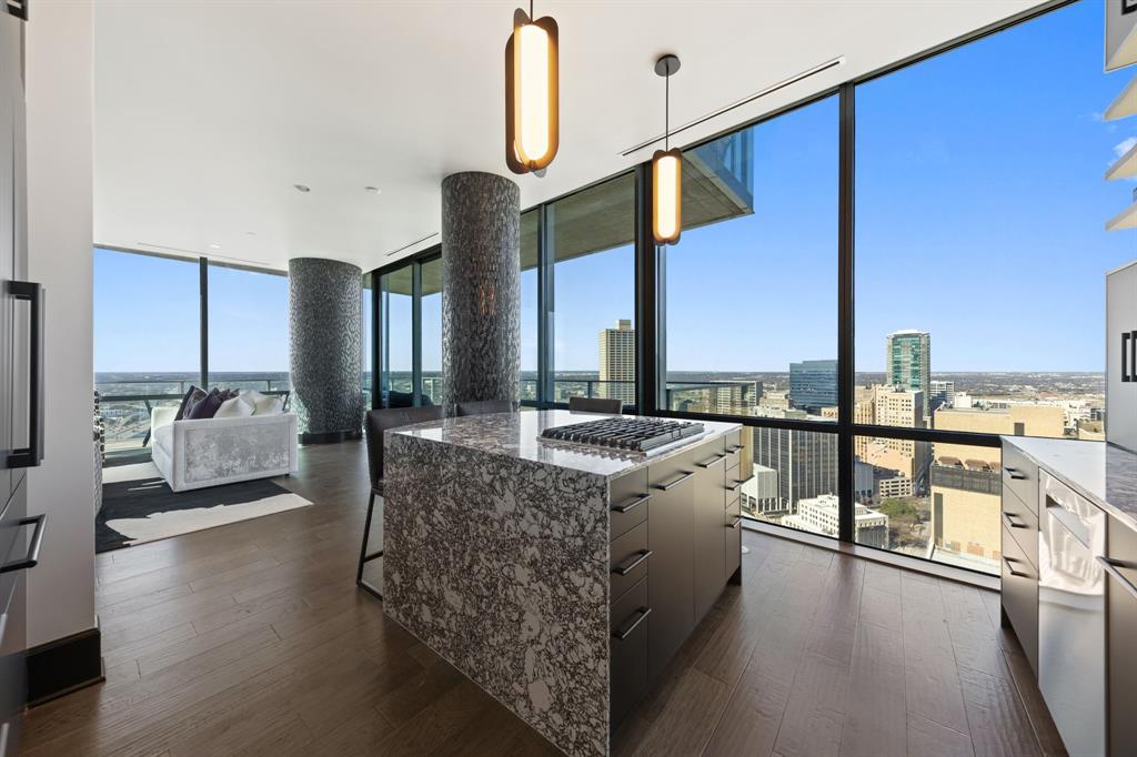 1301 Throckmorton Residences - Residential