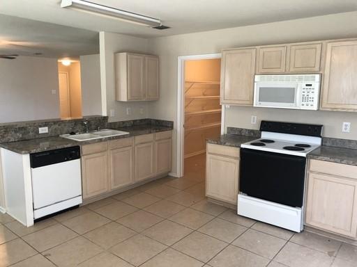 High Pointe Ph 2b - Residential Lease