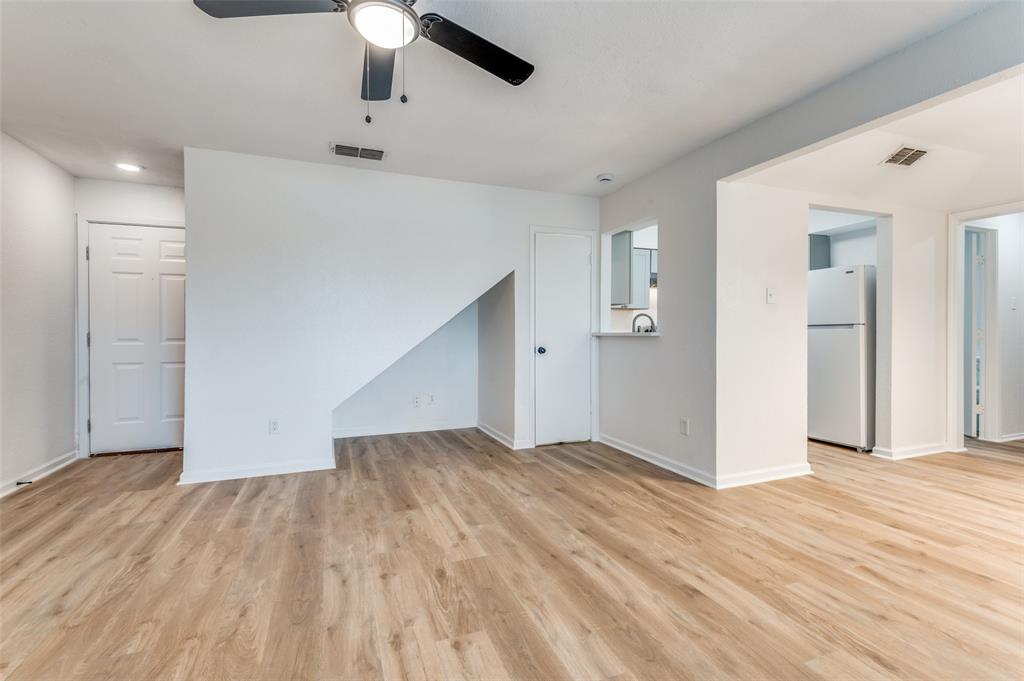 2162 E Arkansas Lane