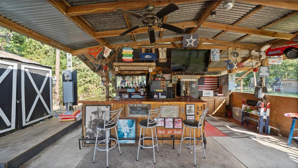 LOG CABIN ESTATES - Residential