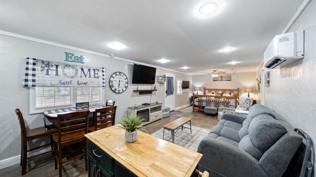 LOG CABIN ESTATES - Residential