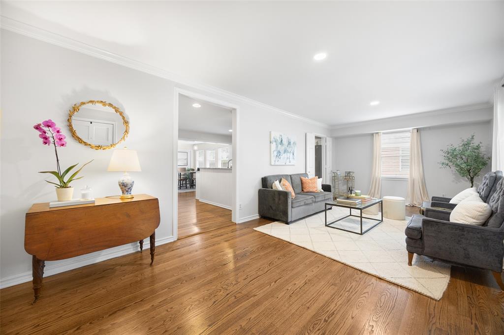 10146 Shadyview Drive