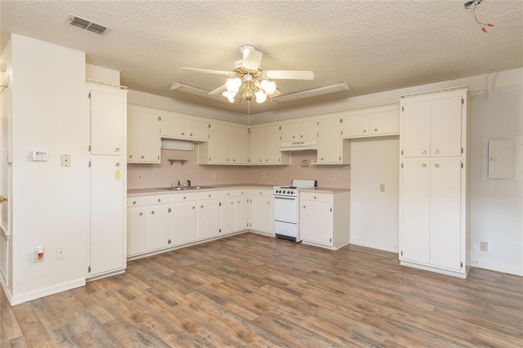 Central Plaza Sub - Residential