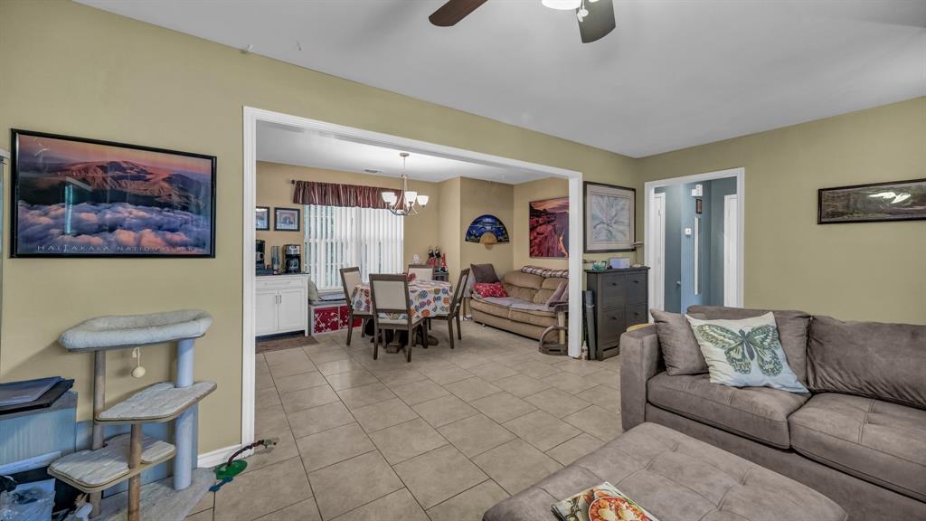 T & P Rr Co Surv Abs #1421 - Residential