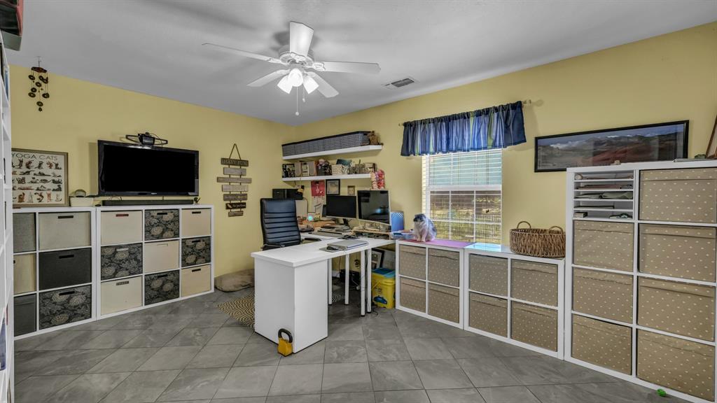 T & P Rr Co Surv Abs #1421 - Residential