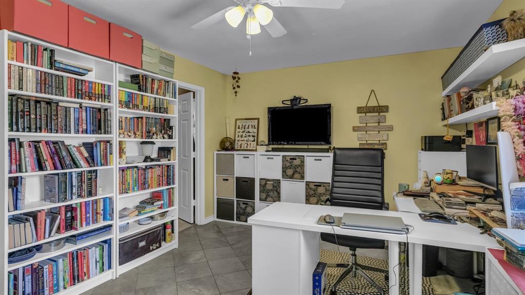 T & P Rr Co Surv Abs #1421 - Residential