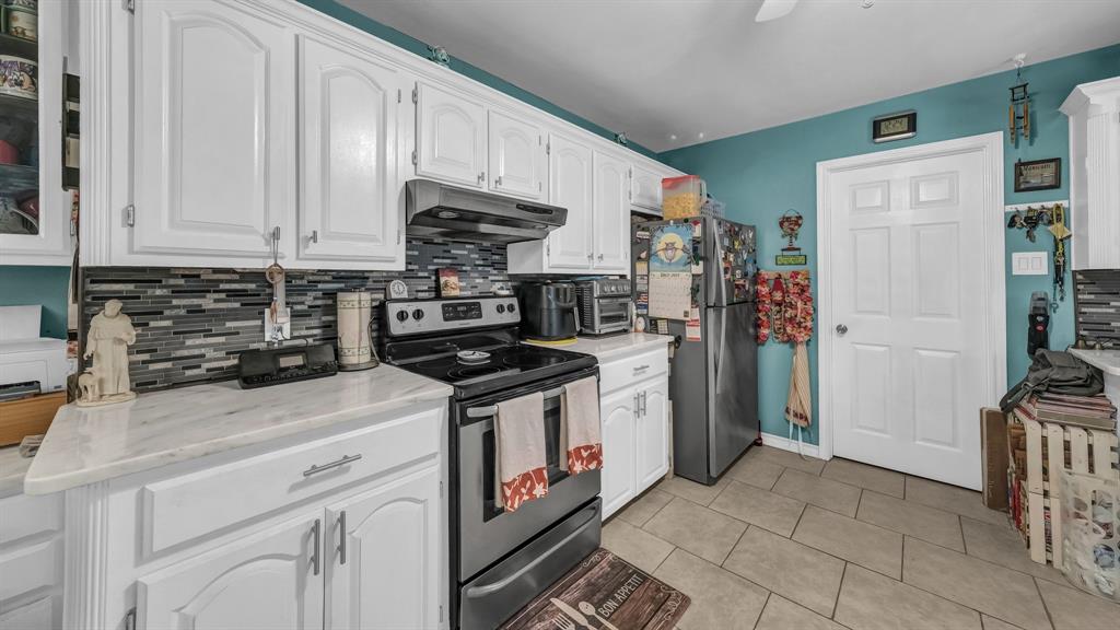 T & P Rr Co Surv Abs #1421 - Residential