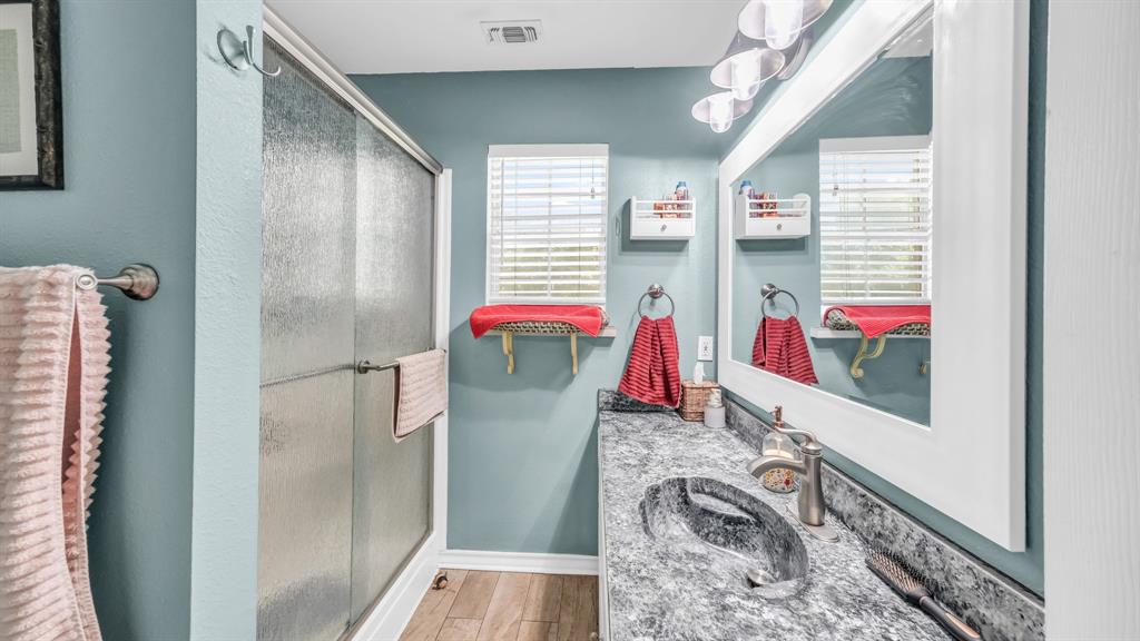 T & P Rr Co Surv Abs #1421 - Residential