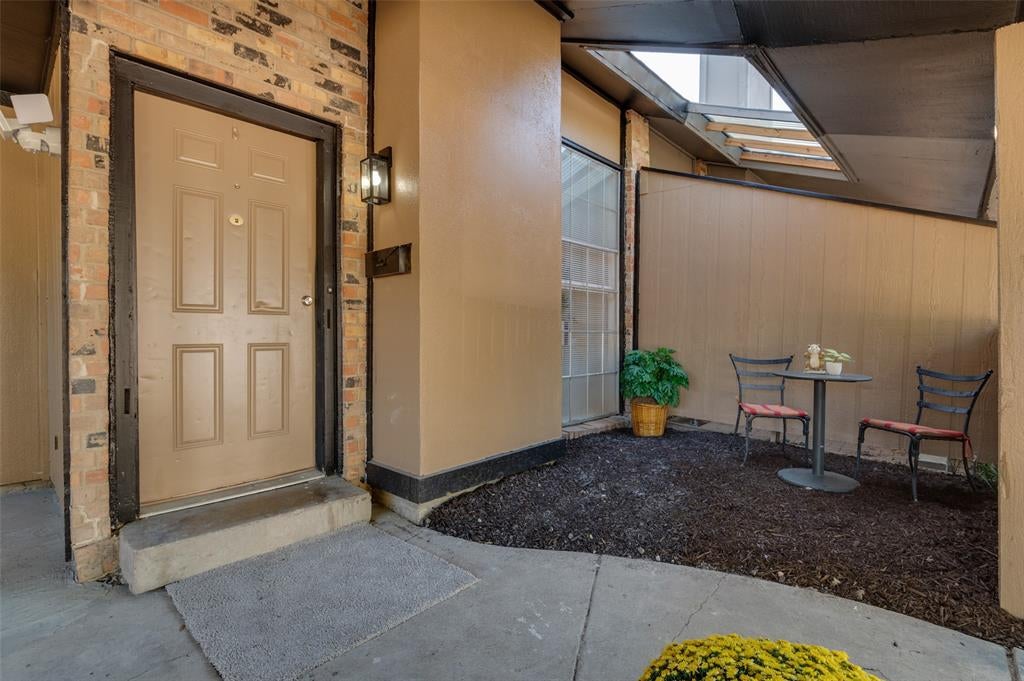 2612 Nina Circle