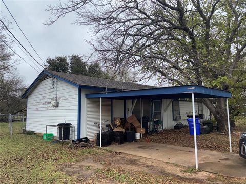 373 Shoreline Drive Azle TX 76020