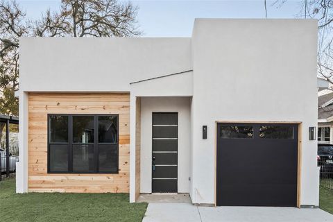 2511 lapsley Street Dallas TX 75212