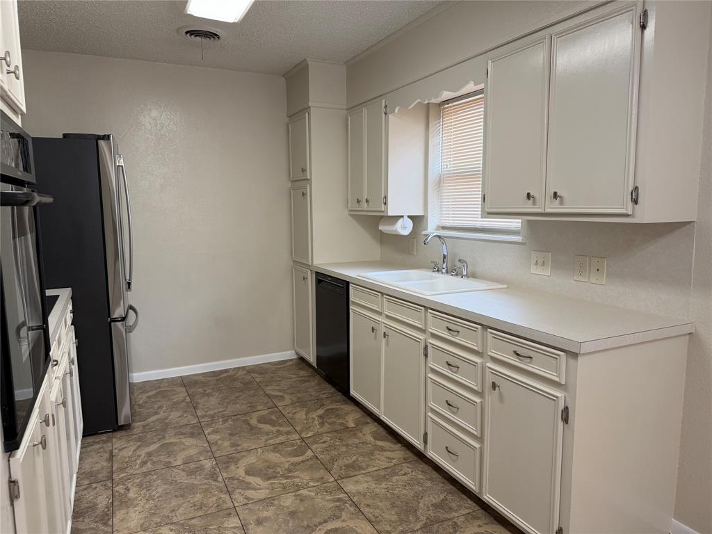 Raintree Rep Of Over Place - Residential