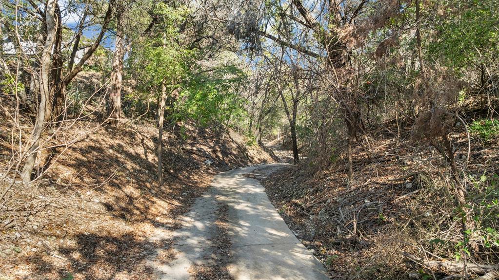 River Oaks Estates - Land