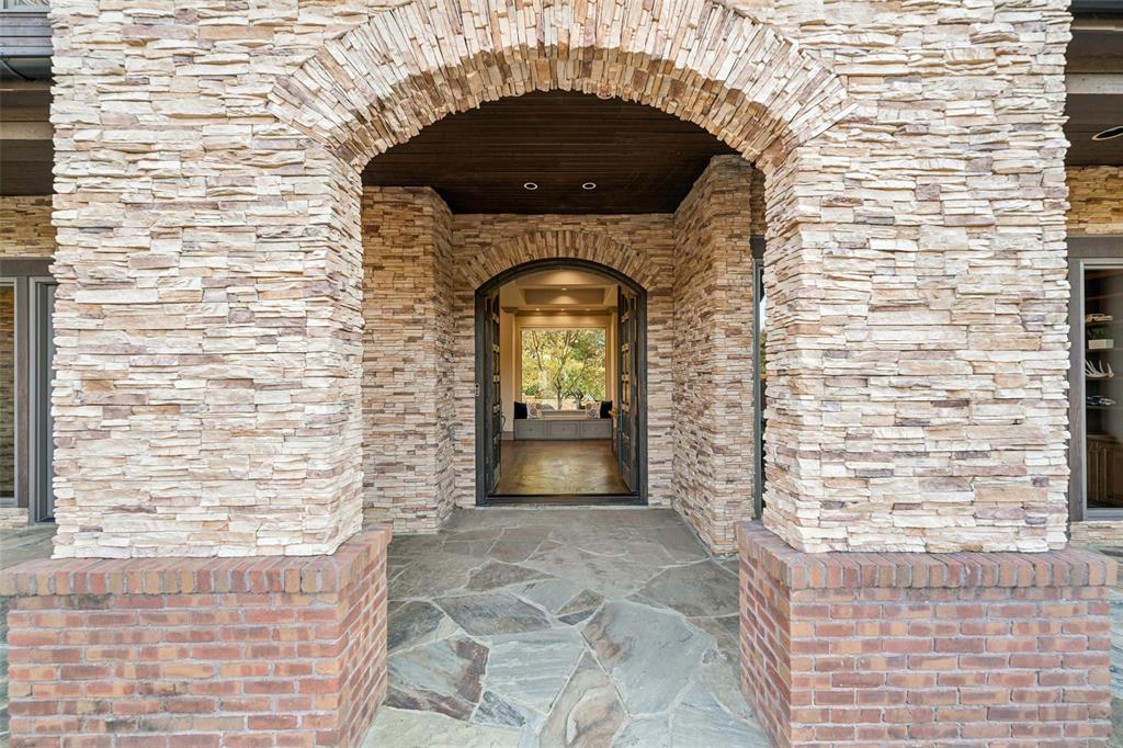 3516 Chimney Rock Drive