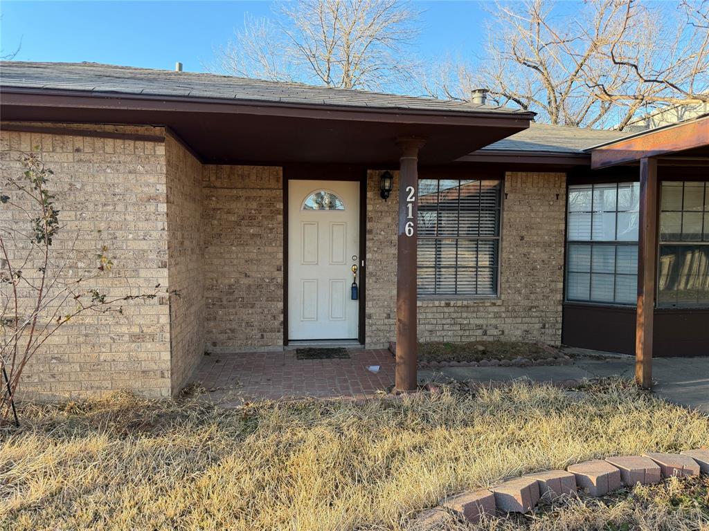 216 W Marshall Street