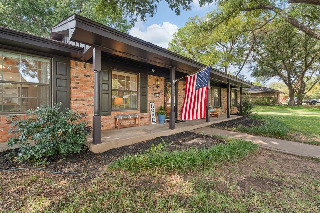 1210 Glenhaven Drive