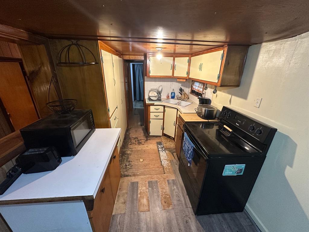 4190 County Road 3207