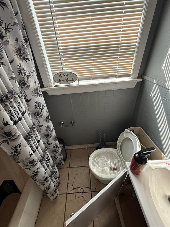 4001 Fitzhugh Avenue