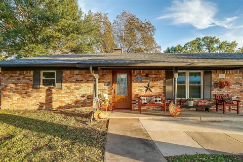 A home in Cleburne