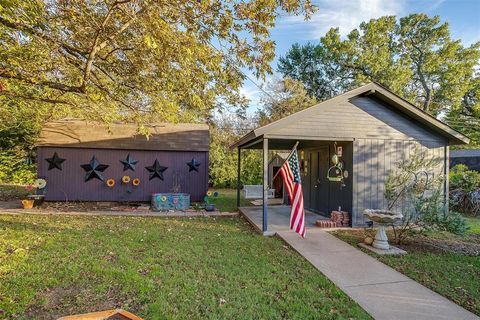 A home in Cleburne