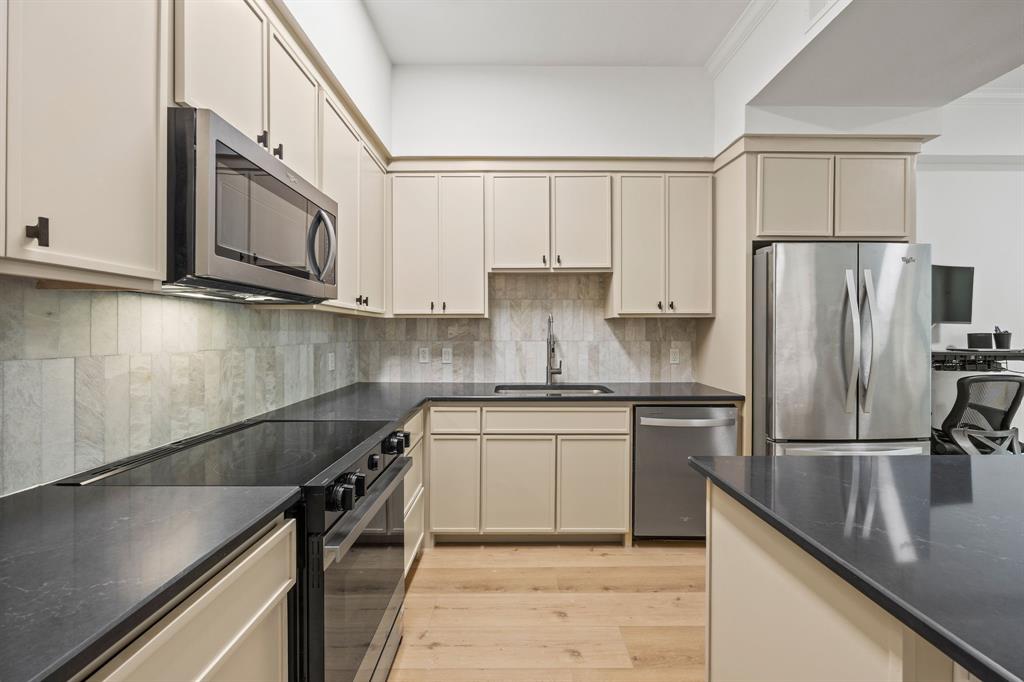 Renaissance On Turtle Creek Condo - Residential