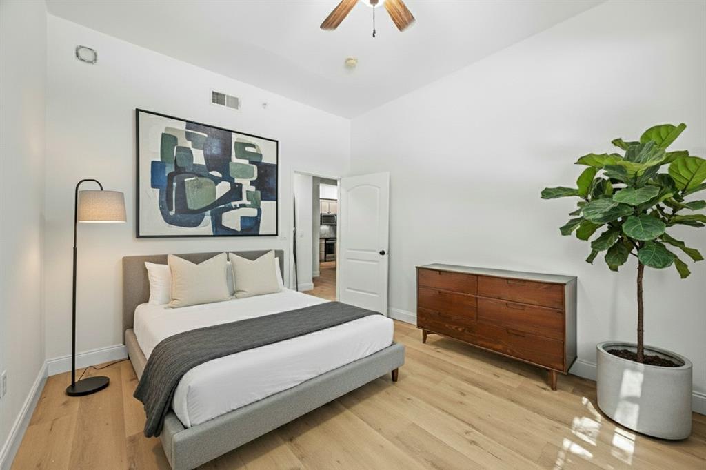 Renaissance On Turtle Creek Condo - Residential