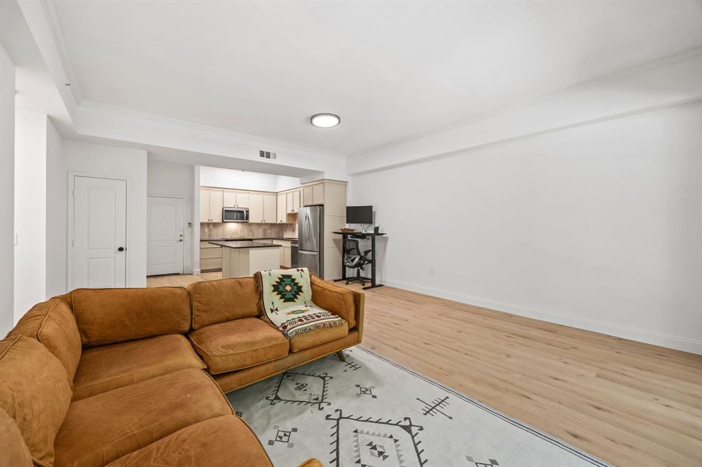 Renaissance On Turtle Creek Condo - Residential