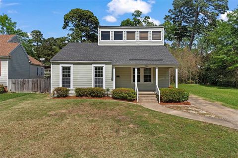 720 Cecile Shreveport LA 71106