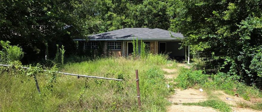 Being sold in a package deal along with 2 other properties. Properties purchased all together will be $130,000. MLS numbers for other properties below.

21020058
21020151