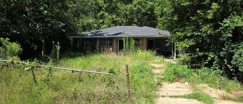 1936 Legardy Street Shreveport LA 71107