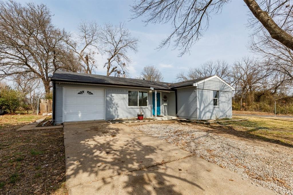 3831 Black Oak Drive