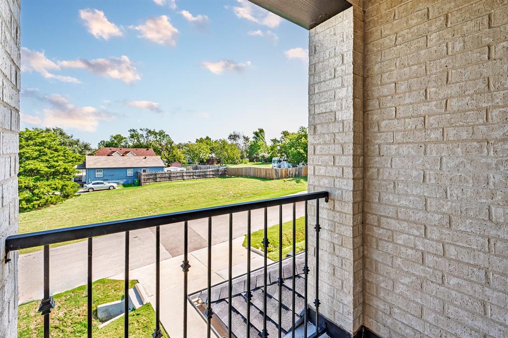 Garza Lake Estates - Residential