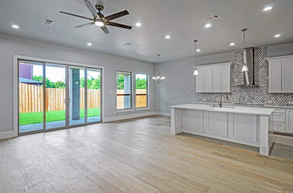 Garza Lake Estates - Residential