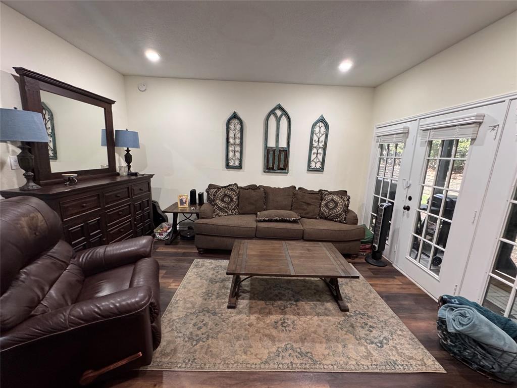 Wedglea Crk Condos - Residential Lease