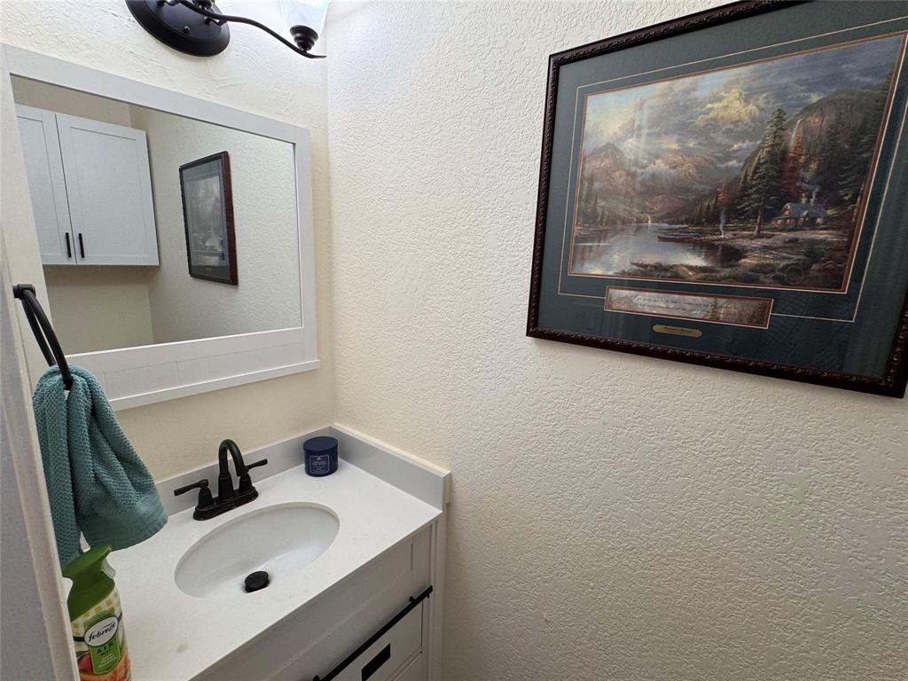 Wedglea Crk Condos - Residential Lease